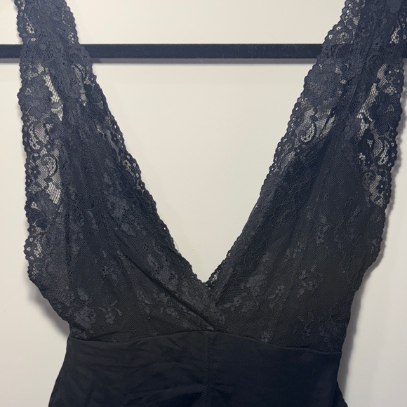 NWOT Women’s Free People Black Lace Chemise - Picture 2 of 4